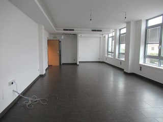 Ufficio in Vendita a Spoltore, 175'000€, 95 m²