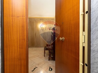 Appartamento in Vendita a Casoria, 335'000€, 215 m²