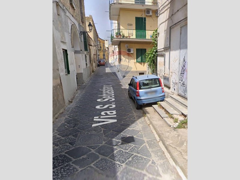 Immobile commerciale in Vendita a Casoria, 39'000€, 37 m²