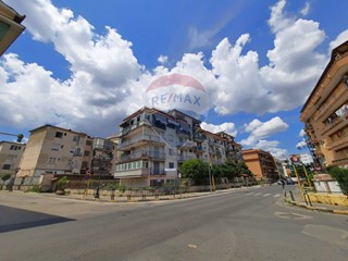 Quadrilocale in Vendita a Casavatore, 210'000€, 138 m²