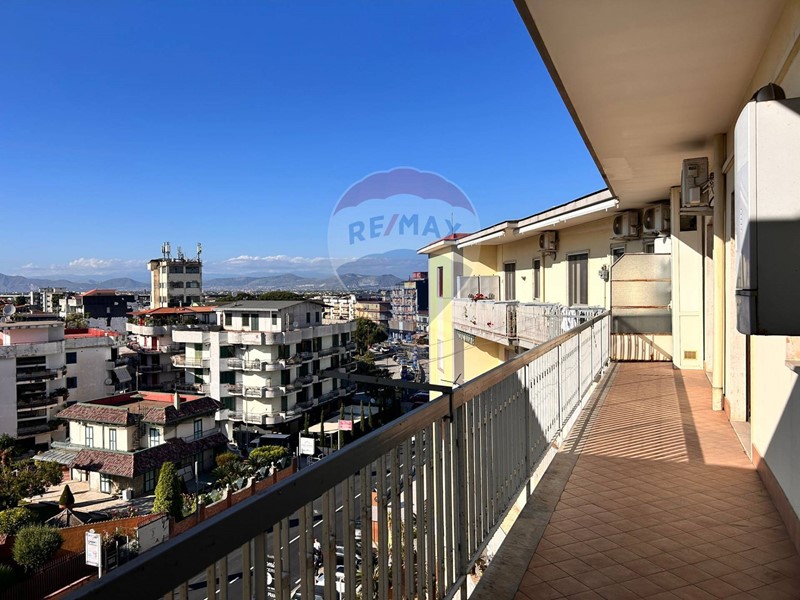 Quadrilocale in Vendita a Casoria, 185'000€, 115 m²