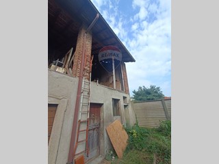 Rustico in Vendita a Busto Garolfo, 30'000€, 60 m²