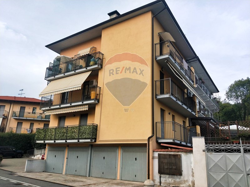 Trilocale in Vendita a Briga Novarese, 120'000€, 126 m²