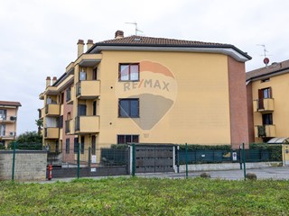 Trilocale in Vendita a Agrate Brianza, 185'000€, 79 m²