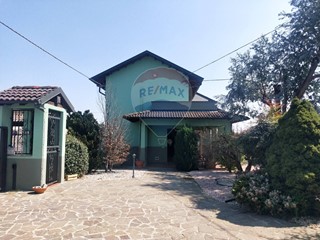 Casa Indipendente in Vendita a Tornaco, 215'000€, 181 m²