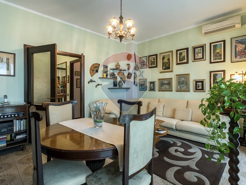 Trilocale in Vendita a Agrate Brianza, 167'000€, 101 m²