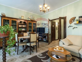 Trilocale in Vendita a Agrate Brianza, 167'000€, 101 m²