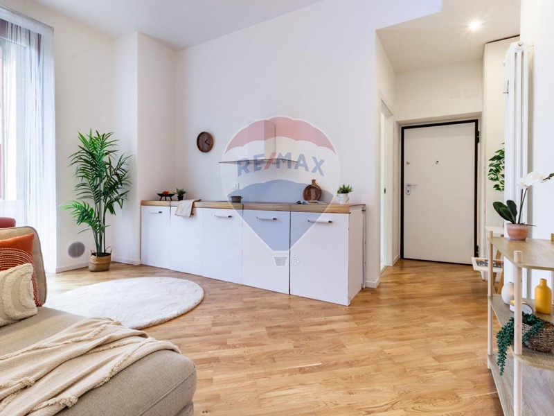 Trilocale in Vendita a Milano, 319'000€, 89 m²