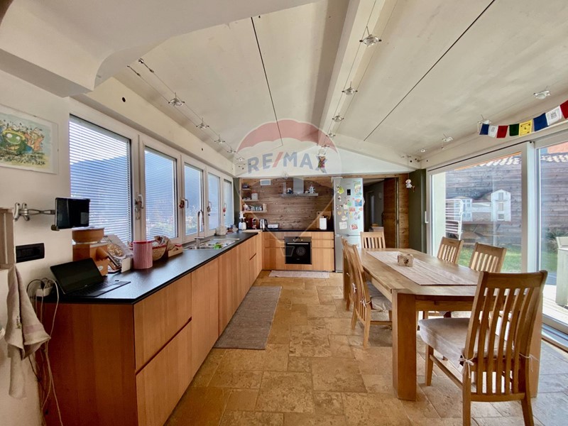 Villa in Vendita a Cannobio, 890'000€, 350 m²