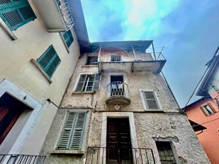 Rustico in Vendita a Gurro, 20'000€, 100 m²