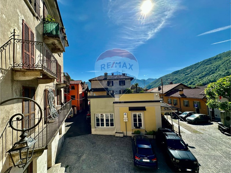 Casa Indipendente in Vendita a Cannobio, 350'000€, 350 m²