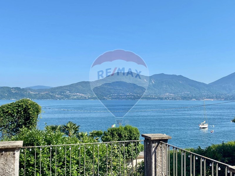 Villa in Vendita a Oggebbio, 850'000€, 290 m²