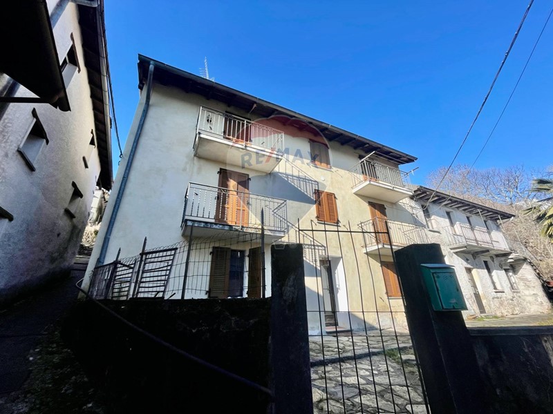 Bilocale in Vendita a Valle Cannobina, 70'000&euro;, 55 m²