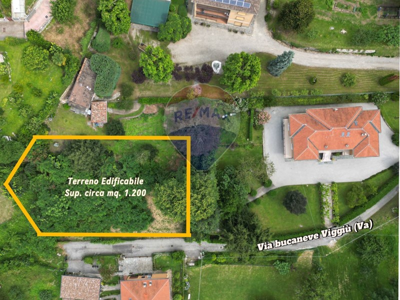 Terreno edificabile in Vendita a Viggiù, 95'000€, 1200 m²
