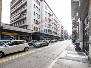 Quadrilocale in Vendita a Varese, 162'000€, 113 m²