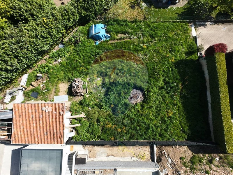 Terreno edificabile in Vendita a Saltrio, 69'000€, 615 m²