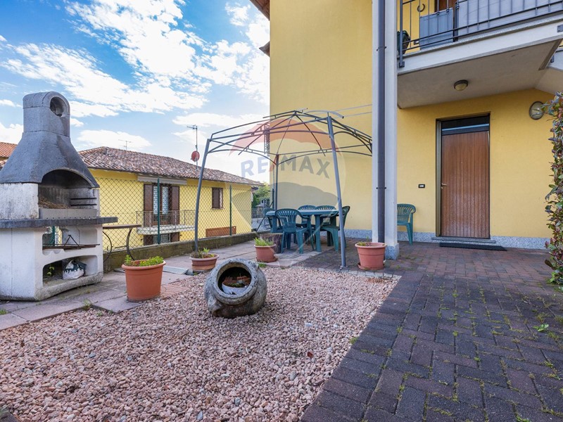 Trilocale in Vendita a Cugliate Fabiasco, 190'000€, 93 m²