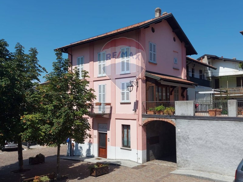 Bilocale in Vendita a Gemonio, 51'500€, 89 m²