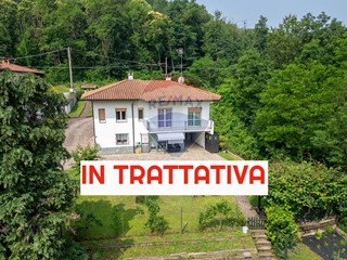 Villa in Vendita a Rodero, 325'000€, 154 m²