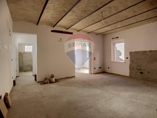 Casa Semi Indipendente in Vendita a Casalbordino, 56'000€, 209 m²