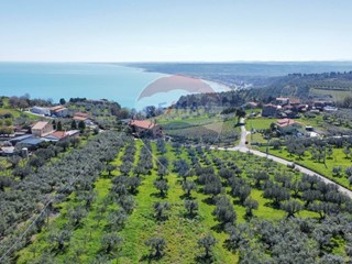 Terreno edificabile in Vendita a Rocca San Giovanni, 185'000€, 6700 m²