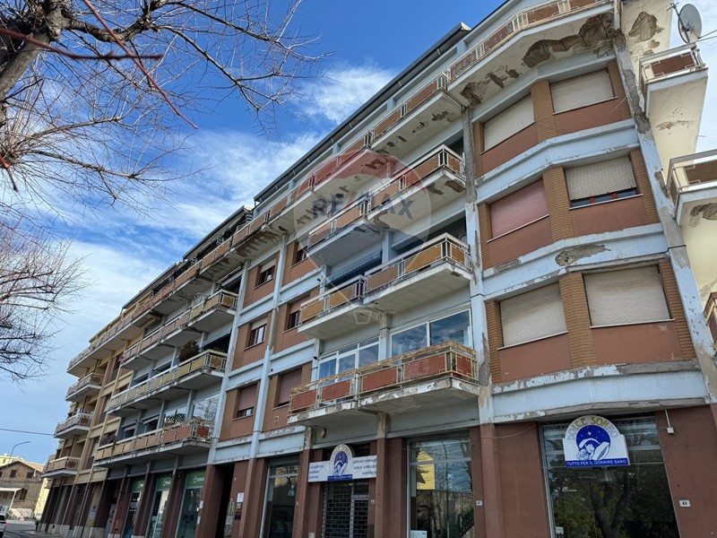 Appartamento in Vendita a Lanciano, 110'000€, 150 m²
