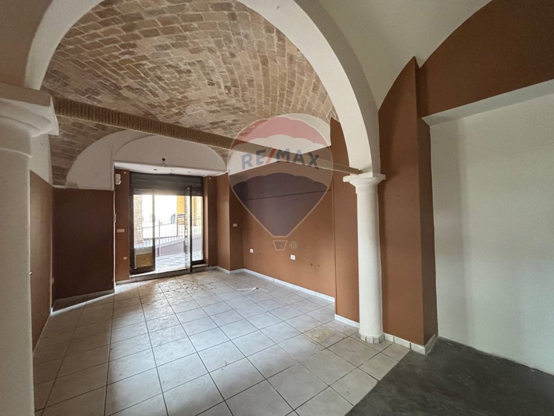 Immobile commerciale in Vendita a Lanciano, 38'000€, 27 m²