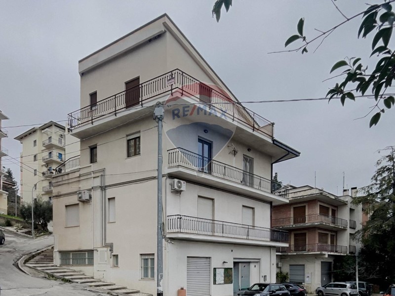 Appartamento in Vendita a Casoli, 85'000€, 124 m²