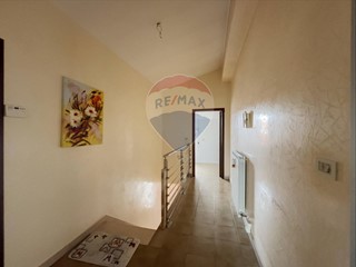 Quadrilocale in Vendita a Pollutri, 105'000€, 122 m²