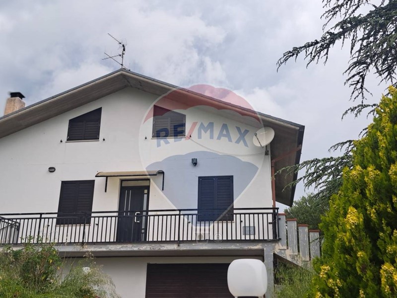 Villa in Vendita a Lanciano, 160'000€, 116 m²