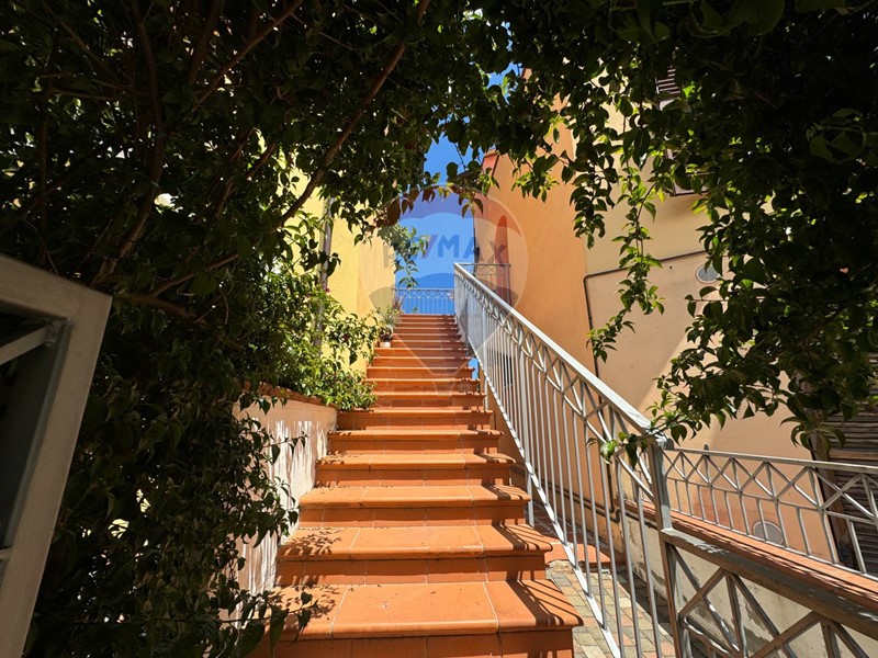 Villa in Vendita a San Vito Chietino, 197'000€, 137 m²