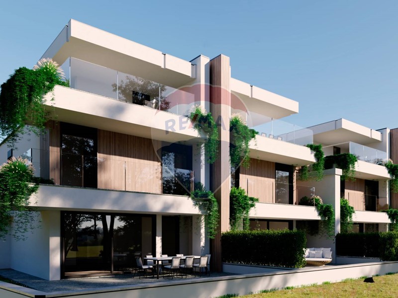 Casa Semi Indipendente in Vendita a Monterotondo, 665'000€, 250 m²