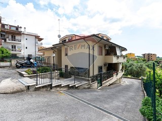 Bilocale in Vendita a Monterotondo, 99'000€, 45 m²