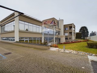 Appartamento in Vendita a Voghera, 1'000'000€, 680 m²