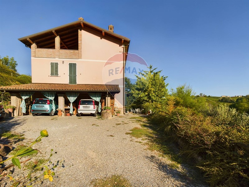Villa in Vendita a Mornico Losana, 343'000€, 230 m²