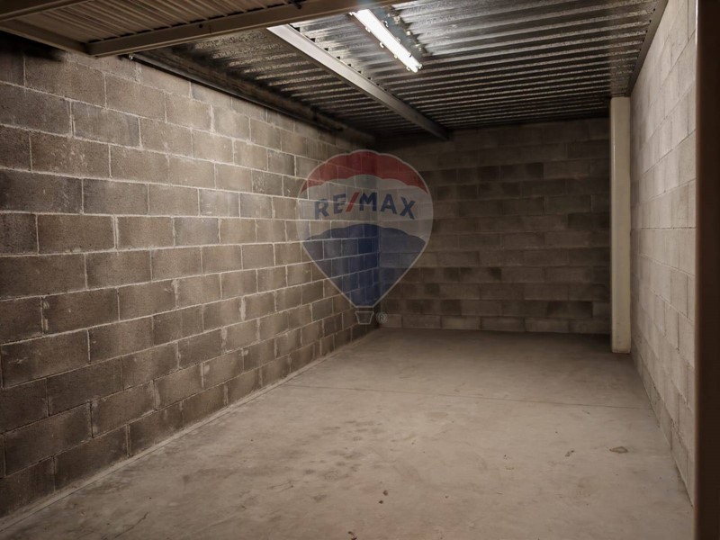 Box in Vendita a Pavia, 30'000€, 18 m²