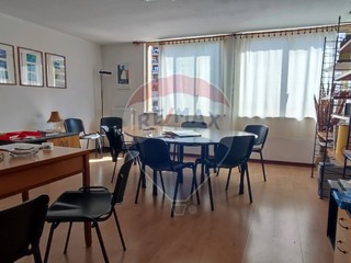Ufficio in Vendita a Palermo, 129'000€, 81 m²