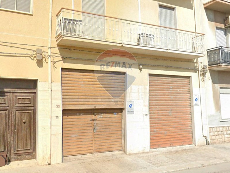 Immobile commerciale in Vendita a Trapani, 115'000&euro;, 280 m²
