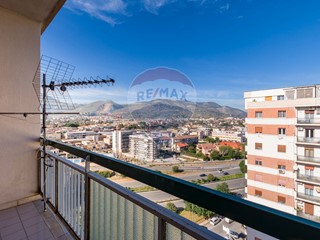 Quadrilocale in Vendita a Palermo, 269'000€, 148 m²