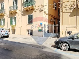 Box in Affitto a Palermo, 230€, 12 m²