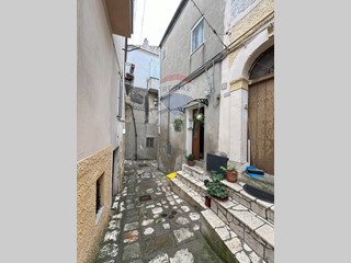 Casa Semi Indipendente in Vendita a Tricarico, 29'900€, 94 m²