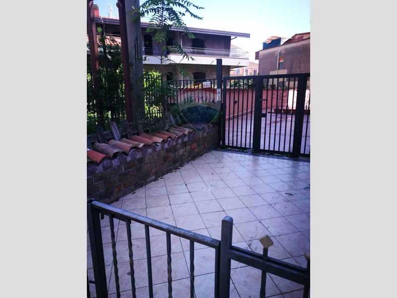 Immobile commerciale in Vendita a Mascali, 88'000€, 100 m²