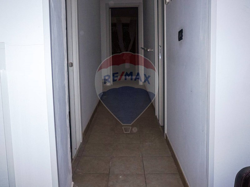 Quadrilocale in Vendita a Adrano, 50'000&euro;, 91 m²