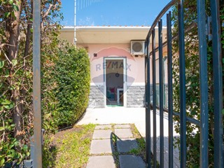 Villetta a schiera in Vendita a Mascali, 97'000€, 55 m²