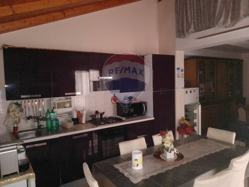 Casa Indipendente in Vendita a Santa Maria di Licodia, 100'000€, 192 m²