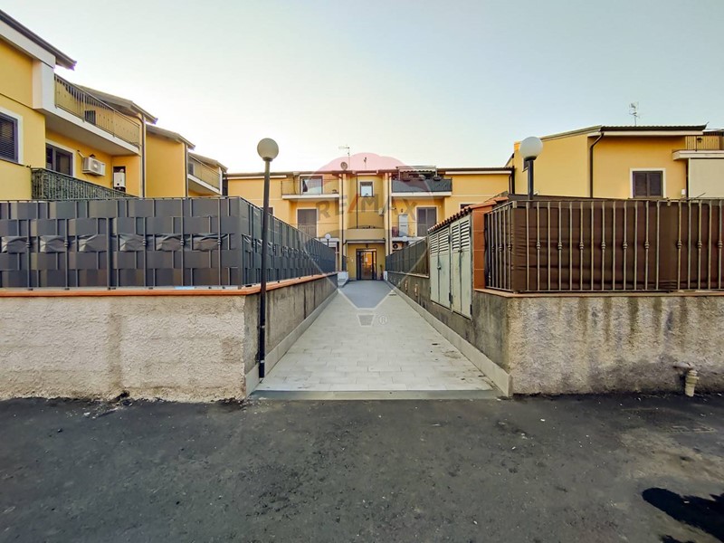 Quadrilocale in Vendita a Mascalucia, 153'000€, 85 m²
