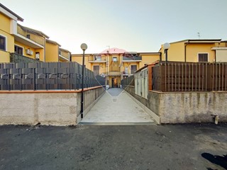 Quadrilocale in Vendita a Mascalucia, 153'000€, 85 m²