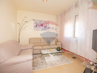 Quadrilocale in Vendita a Caltagirone, 64'000€, 75 m²