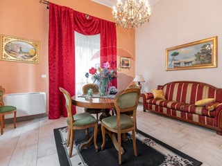 Quadrilocale in Vendita a Randazzo, 72'000€, 109 m²