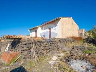 Terreno agricolo in Vendita a Paternò, 95'000€, 15000 m²